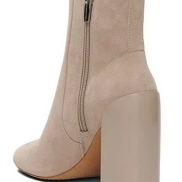 Vince Camuto Women's Enverna Ankle Boot Size 9½ - Picture 4 of 6